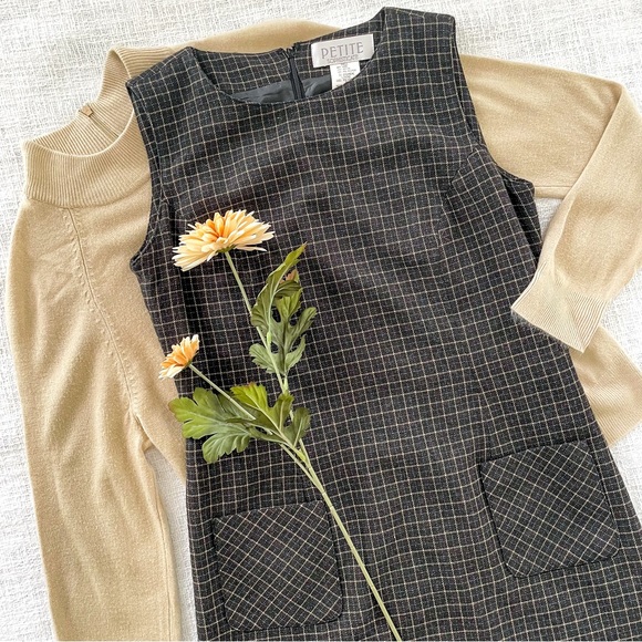 Petite Sophisticate Dresses & Skirts - Vintage Petite Sophisticate dress.